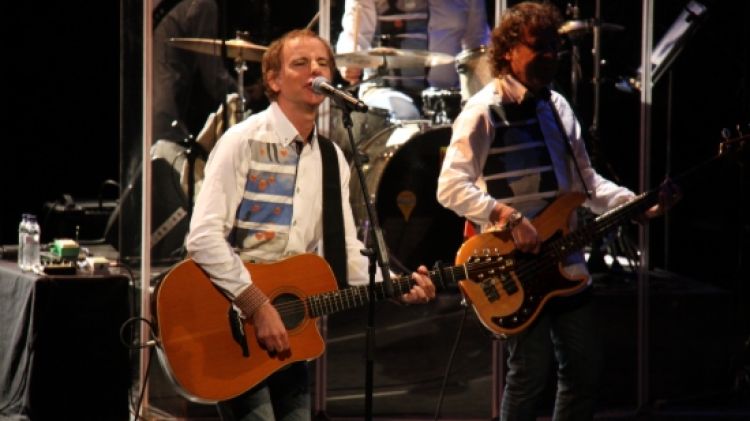 Un instant durant el concert que han ofert Els Pets avui a Girona © ACN