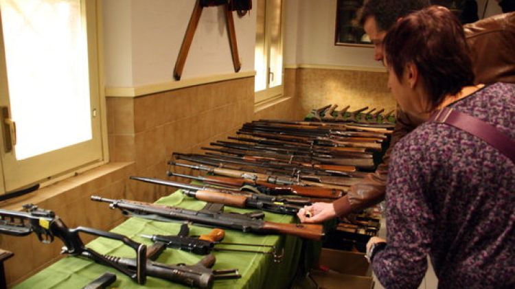 Algunes de les armes comissades al Museu de l'Arsenal © ACN