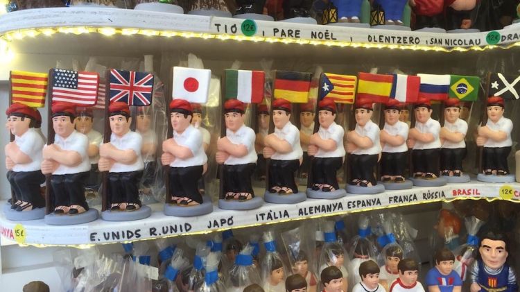 Un grup de figueres del caganer