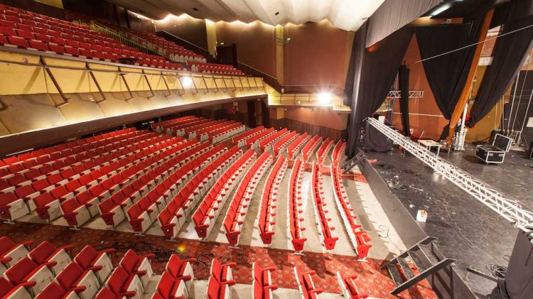 Interior del Teatre Catalunya de Santa Coloma de Farners