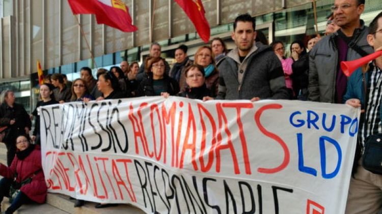 La concentració davant la seu de la Generalitat a Girona © ACN