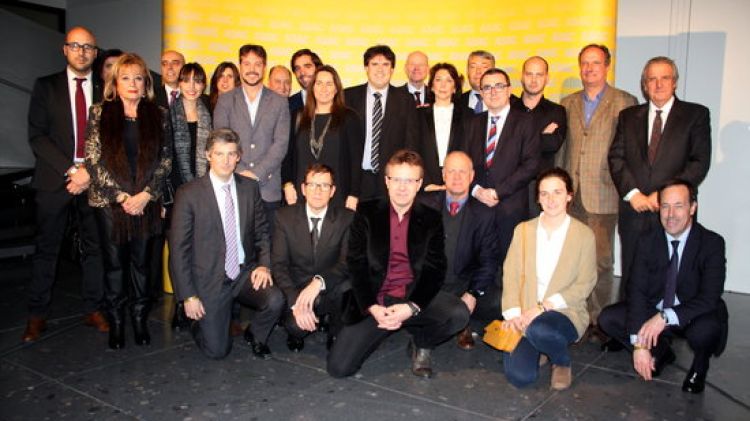 Foto de grups de tots els responsables de càmpings gironins © ACN