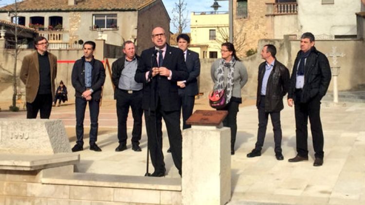 Ferran Roquer en l'acte d'inauguració de les obres de remodelació de la plaça Major