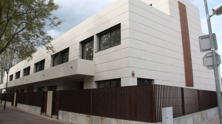 La casa que passarà a ser d'una sola planta i perdrà la tanca de ferro © ACN