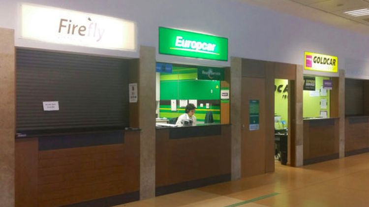 Tres de les empreses que actualment operen a l'Aeroport de Girona © ACN