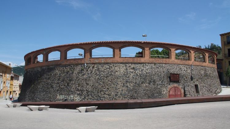 Exterior de la plaça de Braus d'Olot © ACN