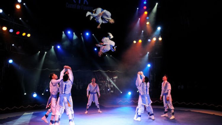 Troupe Zola seran un dels números que formaran part del cartell del tercer Gran Circ de Nadal de Girona © François Dehurtevent