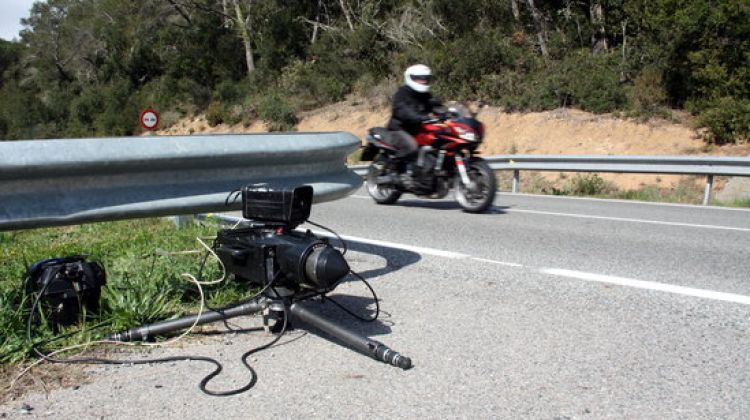 El radar que els Mossos d'Esquadra han instal·lat a la carretera GI-681 © ACN