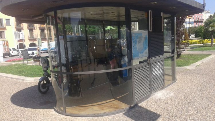 El quiosc de plaça Catalunya ja es troba buit