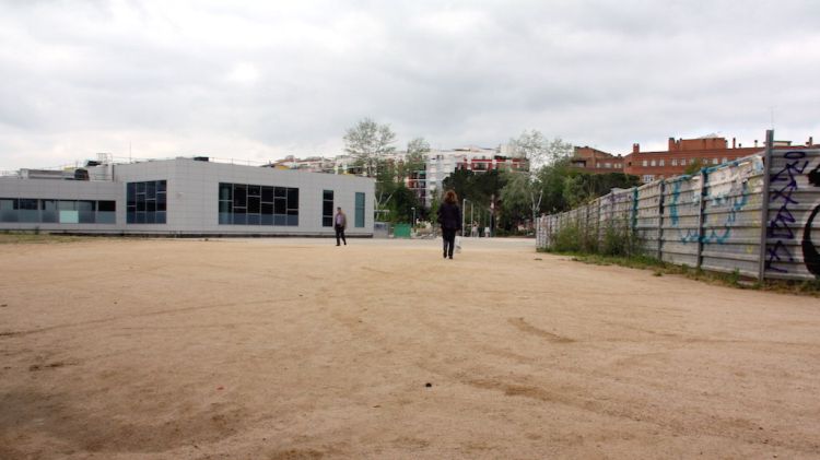 La zona de l'antic Parc Central fa quasi vuit anys que està en obres i amb tanques (arxiu) © ACN