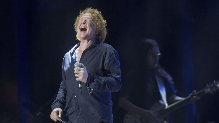 Mick Hucknall va fer un autèntic recital damunt l'escenari de Peralada © Joan Castro/Iconna