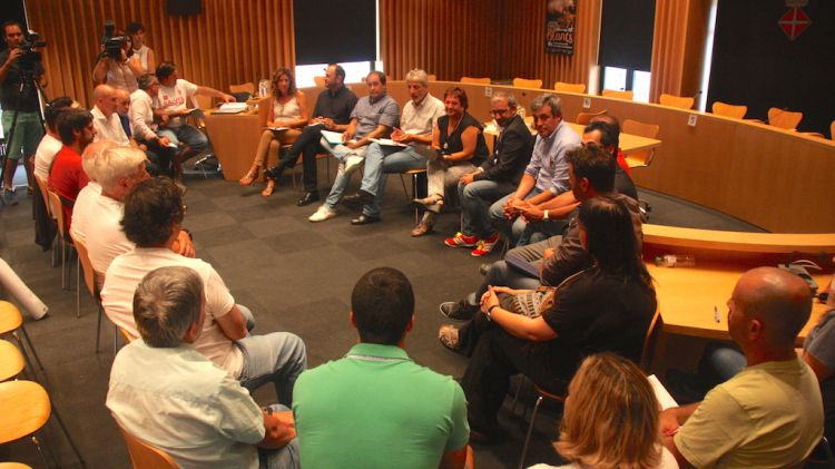 Reunió entre treballadors de Nylstar, Generalitat i Ajuntament de Blanes © ACN