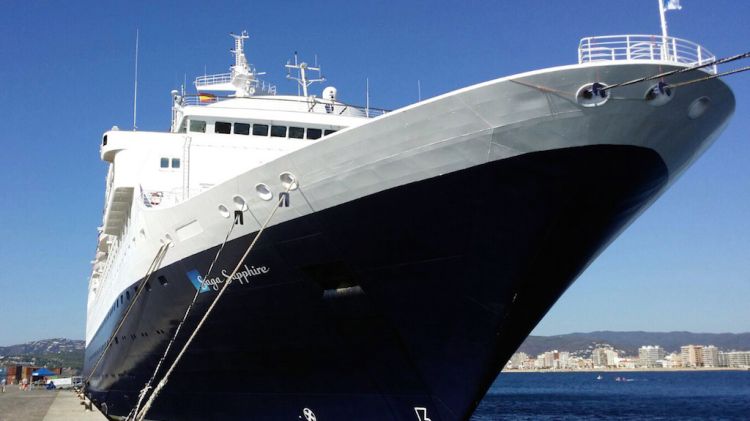 El creuer Saga Sapphire, avui a Palamós