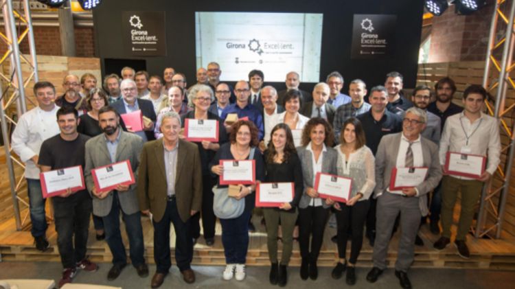 Els representants de les 25 empreses que han rebut el segell Girona Excel·lent © Eddy Kelele