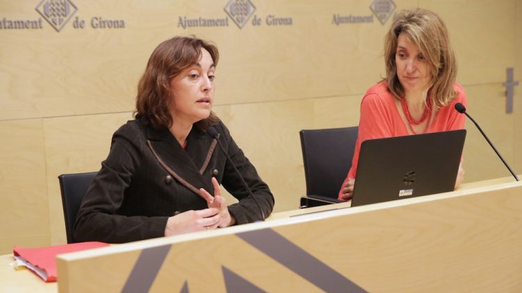 Sílvia Paneque amb la directora de l’SMO, Eva Fortià (arxiu) © Aj. de Girona