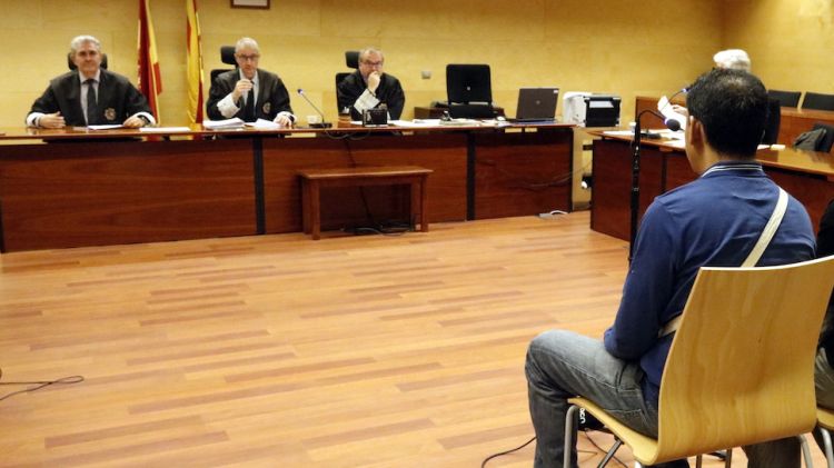 L'acusat d'haver violat l'exdona i que ha sortit absolt de la sala de vistes © ACN