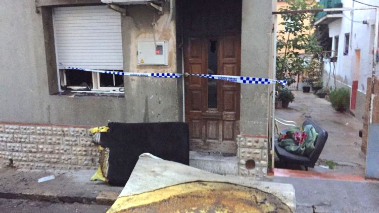 L'habitatge del carrer Ramon Reig de Figueres on s'ha descobert la plantació © ACN