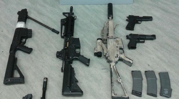 L'arsenal d'armes d'aire comprimit decomissat al jove denunciat a Girona © ACN
