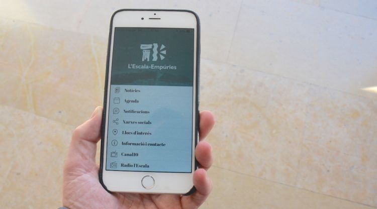 La nova app executant-se en un iPhone