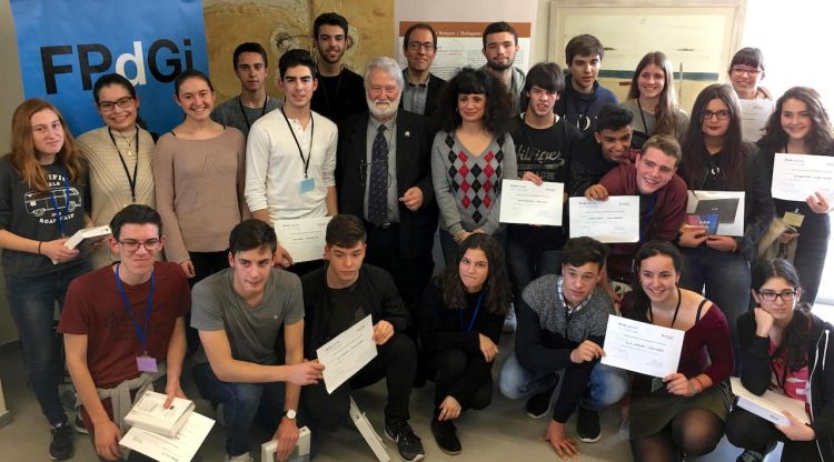 Els guanyadors de la sisena edició del Dissabte Transfronterer de Matemàtiques. DITMAE