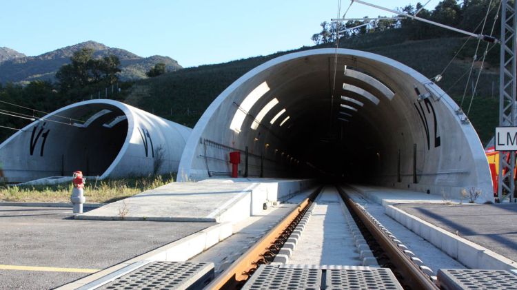 Entrada del túnel del Pertús © M. Estarriola