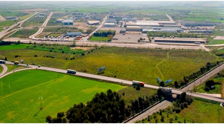 Imatge aèria de la zona que ocupa actualment la terminal de mercaderies de Vilamalla