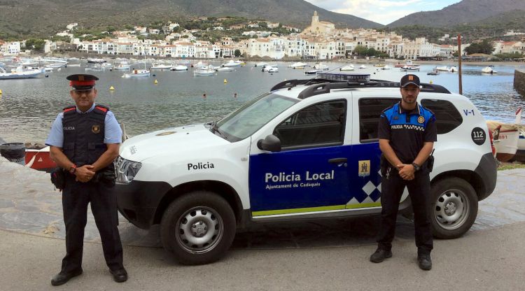 Una patrulla mixta de Mossos d'Esquadra i policia local de Cadaqués (arxiu). ACN