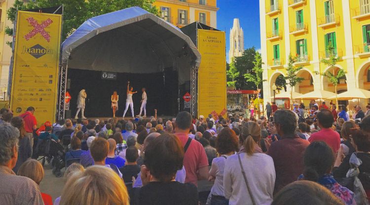 Un dels concerts celebrats en el marc del festival Girona a Cappella a la plaça Independència de Girona. ACN
