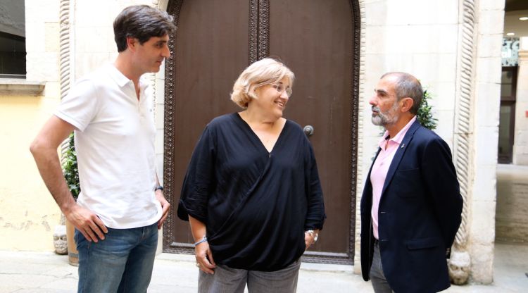 D'esquerra a dreta, els regidors Manuel Martín (PSC), Eva Palau (CiU) i Pere Albertí. ACN
