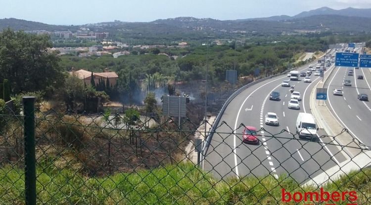 Superfície cremada en l'incendi a tocar de la C-31 a Castell-Platja d'Aro