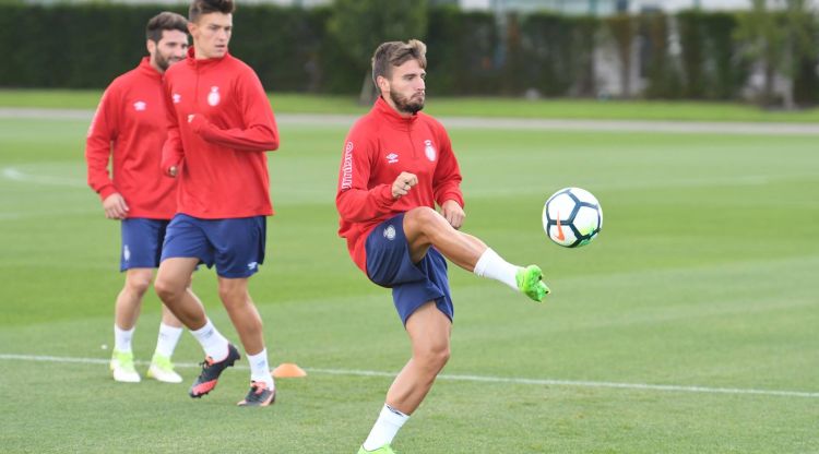 Els jugadors del Girona entrenant a Manchester, aquesta tarda. Girona FC