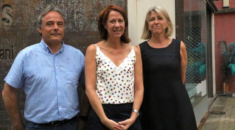 Pla mig de l'alcaldessa de Girona Marta Madrenas, la directora del Bòlit, Carme Sais i el regidor de cultura, Carles Ribas. ACN
