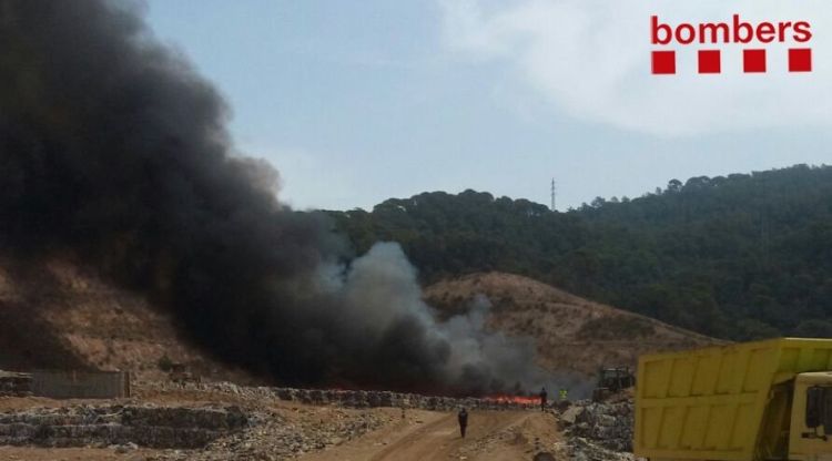 L'incendi a l'interior de l'abocador