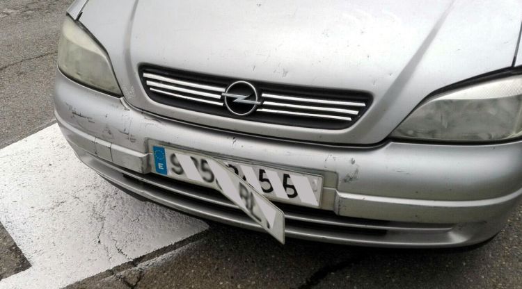 La doble matrícula del vehicle dels dos presumptes lladres d'un centre comercial a Girona