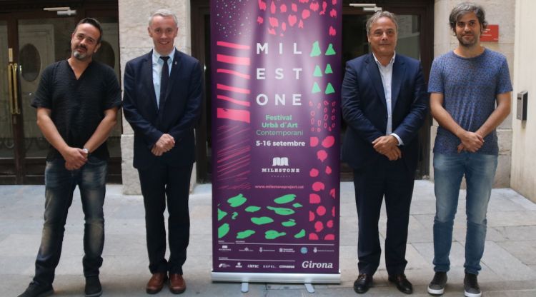 Les autoritats i els responsables del Milestone Project de Girona. ACN