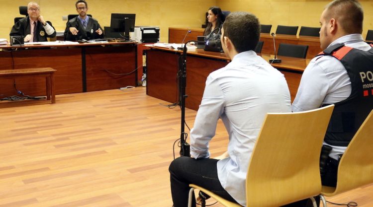 L'acusat d'agredir sexualment una adolescent a prop de l'estació de trens de Puigcerdà. ACN