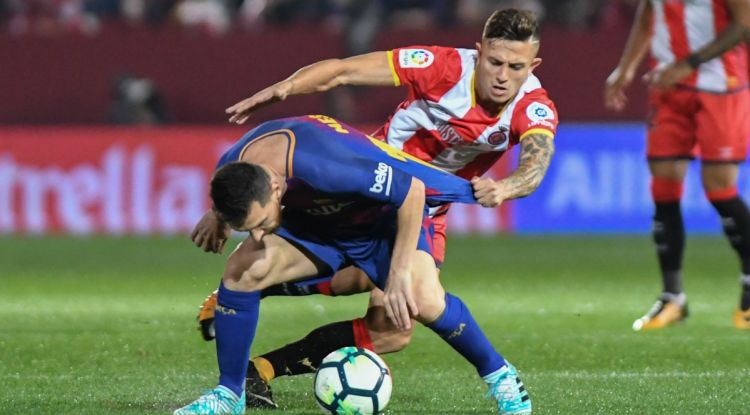 Pablo Maffeo i Lionel Messi en el transcurs del partit. Girona FC