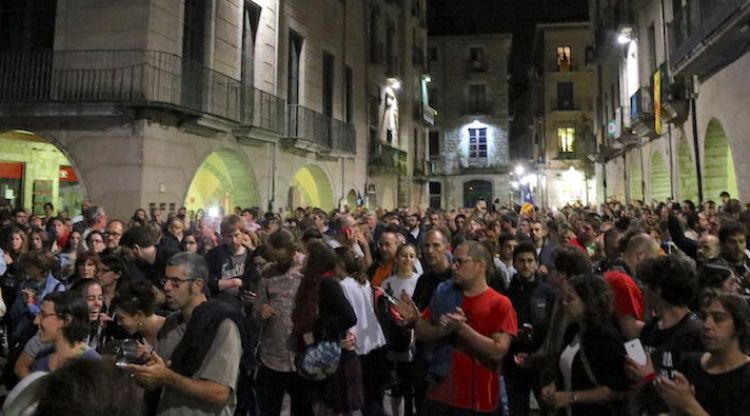 Pla general de la Plaça del Vi aquesta nit. ACN