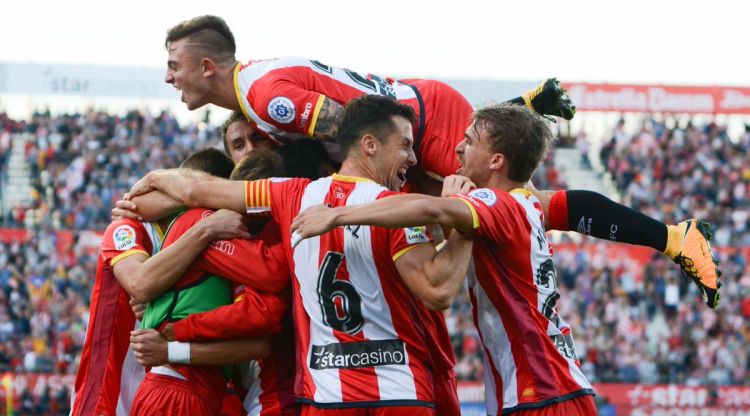 Els jugadors del Girona FC celebrant el gol de la victòria. Girona FC