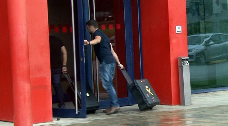 Un dels registres de la Guàrdia Civil a la comissaria dels Mossos a Lleida el passat 19 d'octubre. ACN