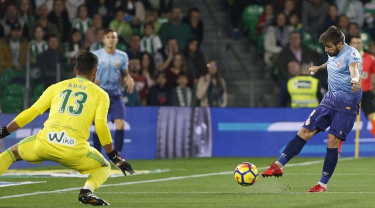 Portu en el primer gol del partit contra el Betis. Girona FC