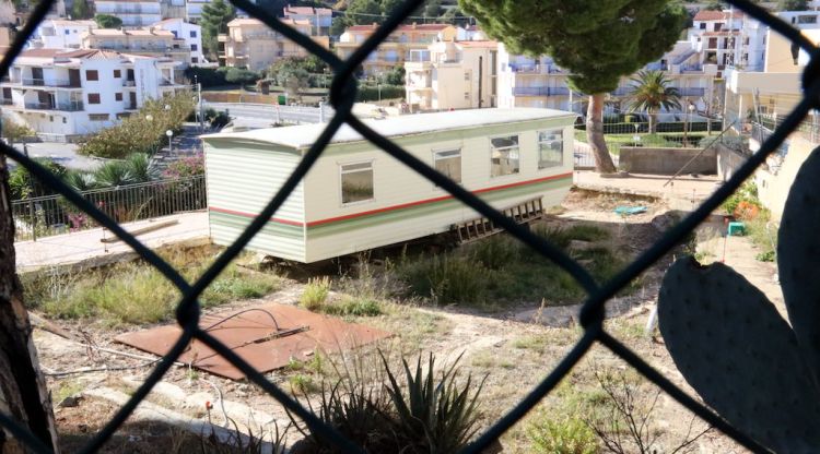 La parcel·la que ha quedat després de l'enderroc de la casa de Llançà situada a tocar de la N-260. ACN
