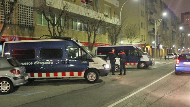 Efectius dels Mossos d'Esquadra a Salt la nit del diumenge (arxiu)