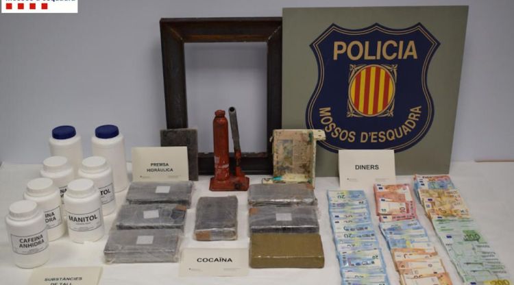 Les substàncies comissades pels Mossos d'Esquadra en un operatiu que s'ha saldat amb dos detinguts