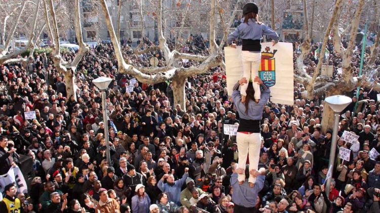 La manifestació per la pau va aplegar més de 3.000 persones (arxiu)