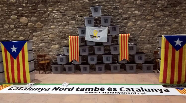 Algunes de les urnes de l'1-O que es van posar a la venda el passat 16 de desembre a la Catalunya Nord