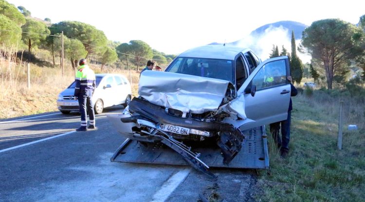 Un dels vehicles implicats a l'accident mortal de Llançà. ACN