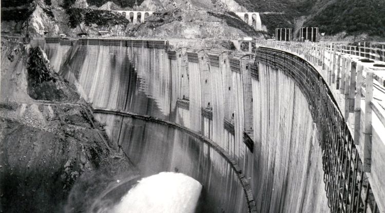 Moment de la construcció de la presa de Susqueda. Endesa