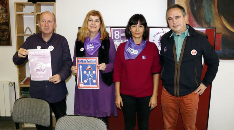 Els representants de CCOO i UGT Girona aquest matí. ACN