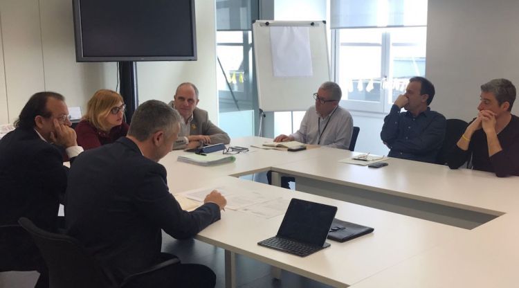 La reunió on ha participat l'Ajuntament de Figueres, Endesa, el Departament d'Interior i el d'Indústria. ACN